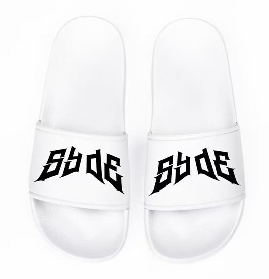 SLIPPERS WHITE