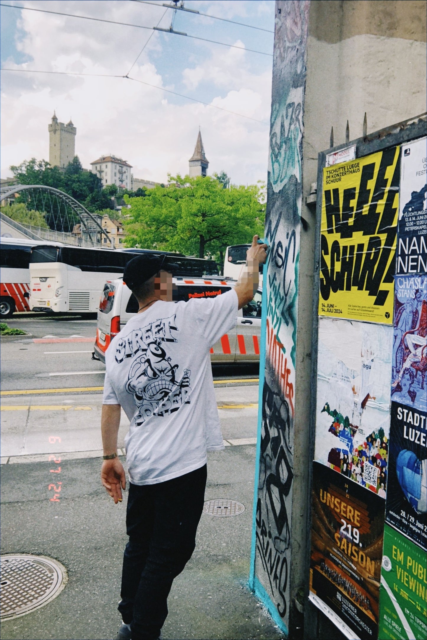 STREET BOMBER white short-sleeved tee